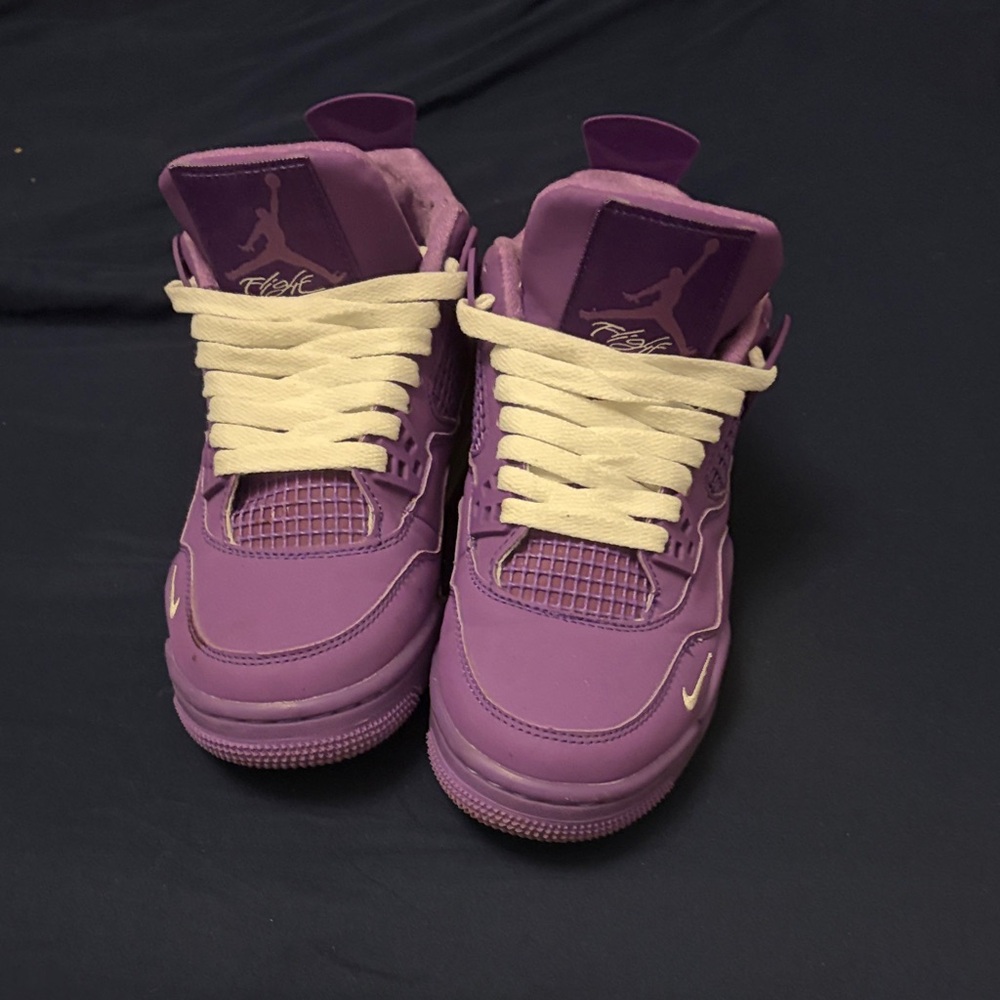 Jordan Purple Retro High-Top Sneakers with Cream Laces